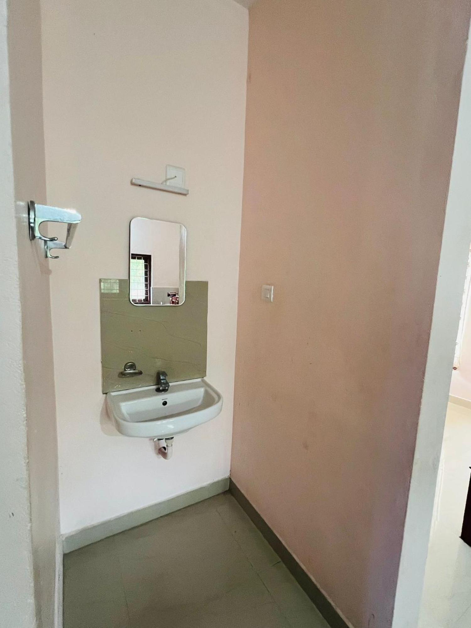 Kadampil Bliss Villa Maraiyūr Buitenkant foto