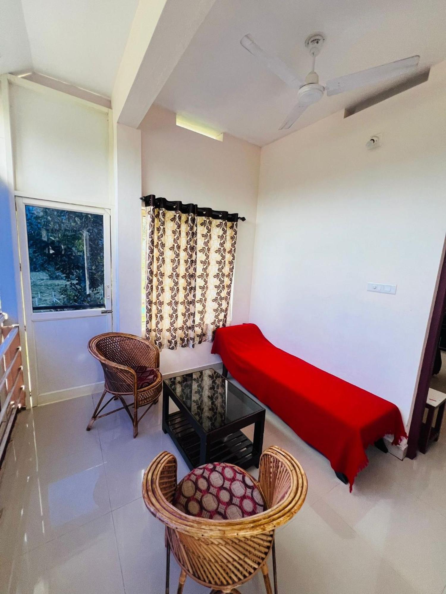Kadampil Bliss Villa Maraiyūr Buitenkant foto