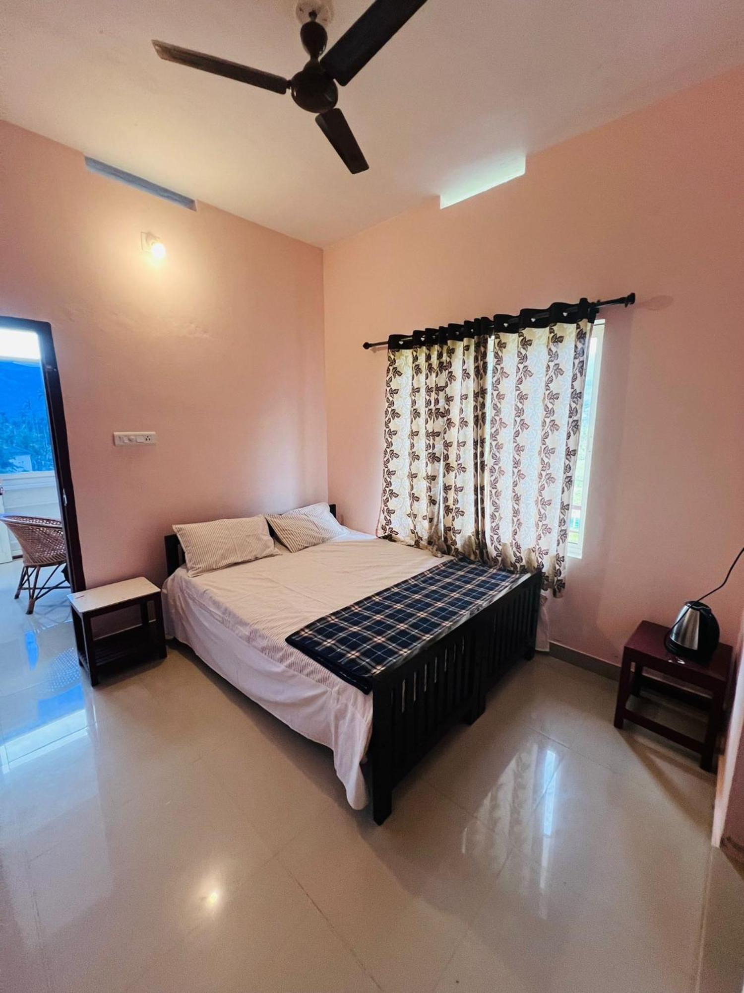 Kadampil Bliss Villa Maraiyūr Buitenkant foto