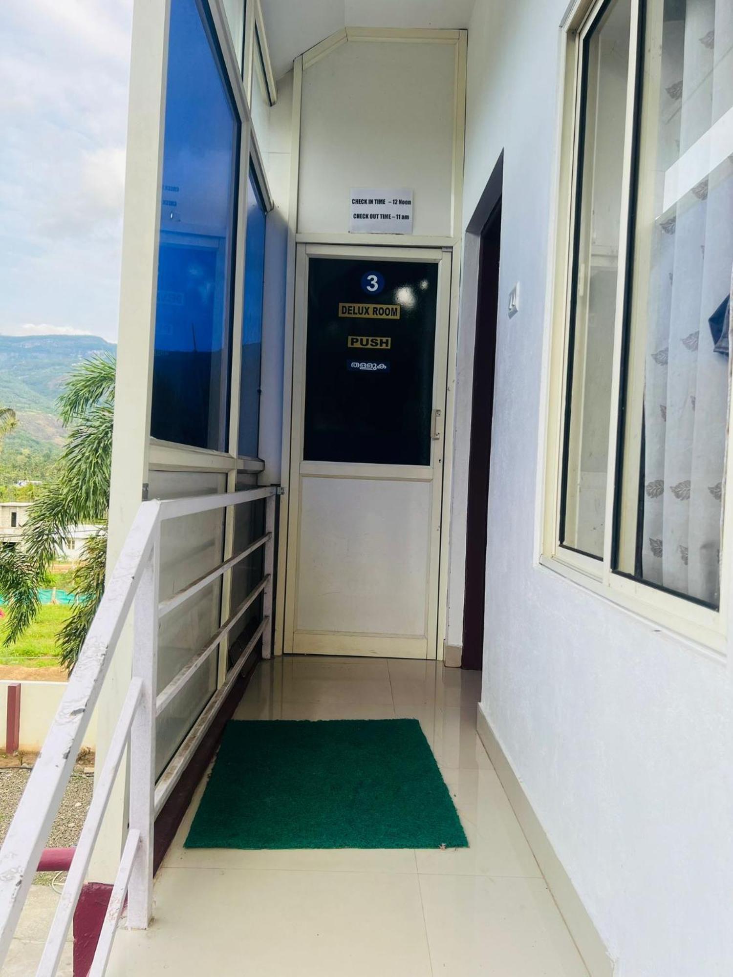 Kadampil Bliss Villa Maraiyūr Buitenkant foto